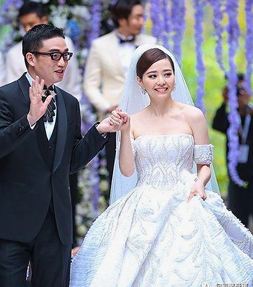 王星越动态透露：娱乐圈吃瓜背后的真实与张静初话题热议